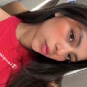 Profile photo of Laura